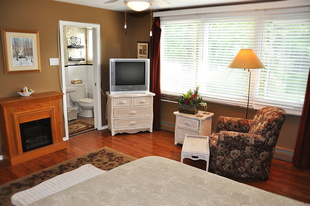 Forest Hill Bed And Breakfast Kitchener Exterior foto