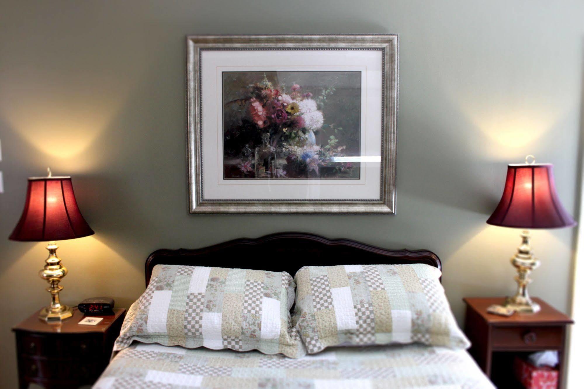 Forest Hill Bed And Breakfast Kitchener Exterior foto